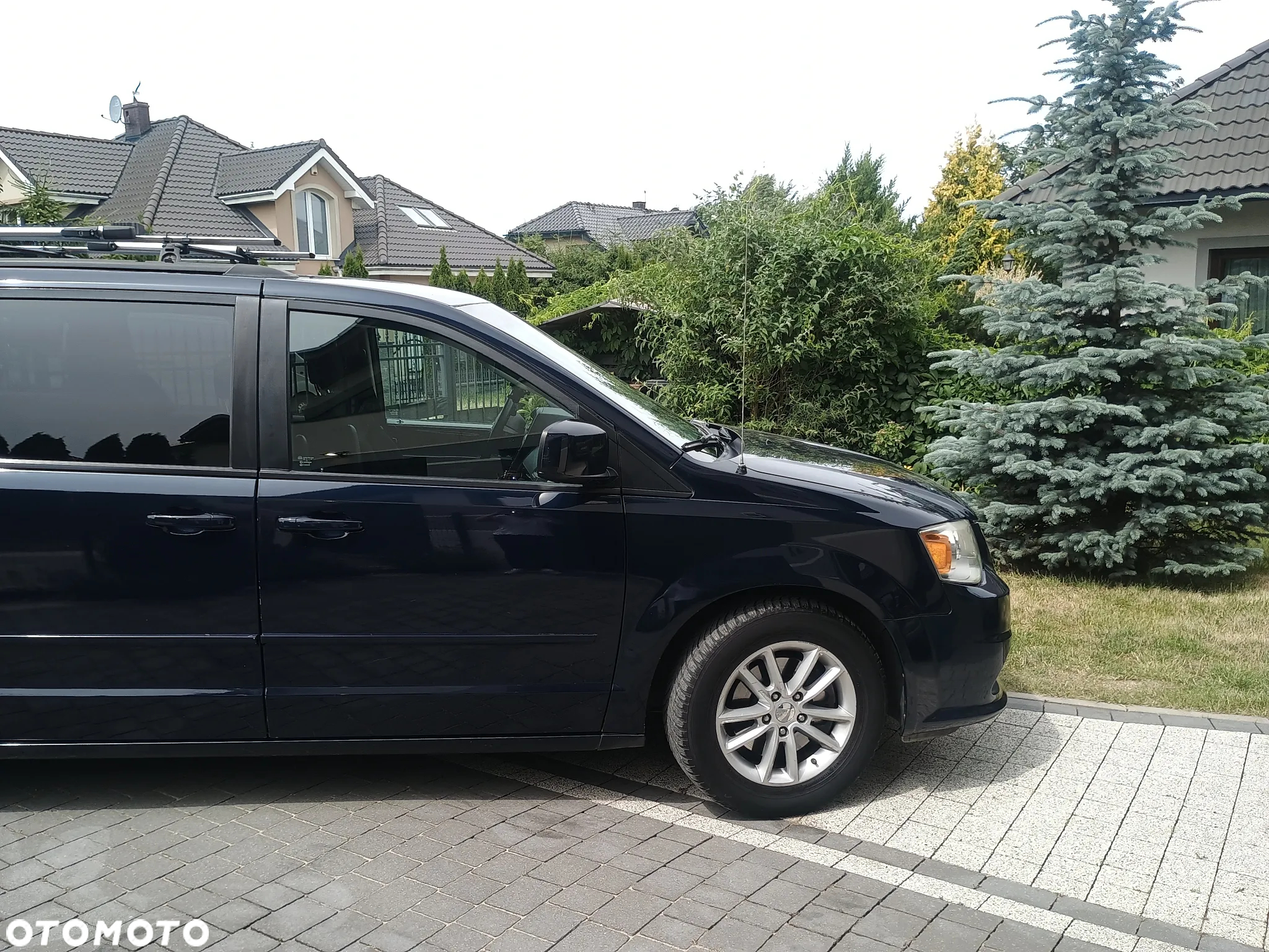 Dodge Grand Caravan - 3