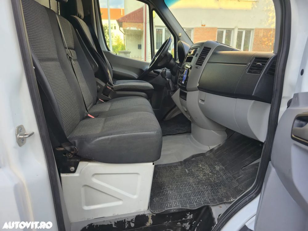 Mercedes-Benz Sprinter - 6