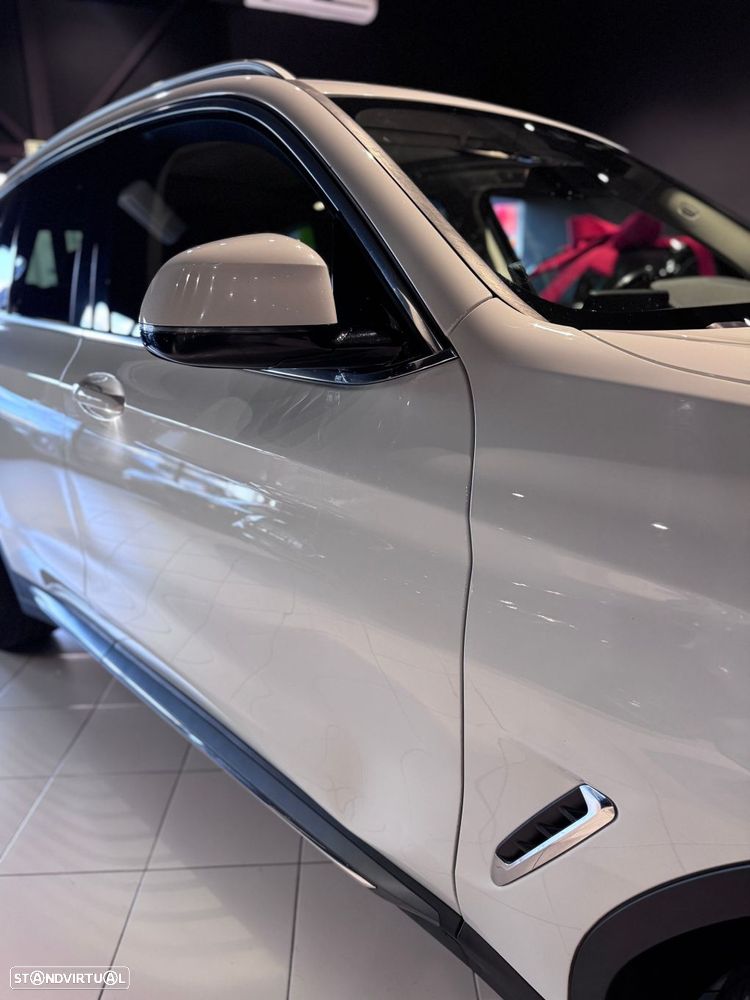 BMW X3 20 d xDrive Line Luxury - 17