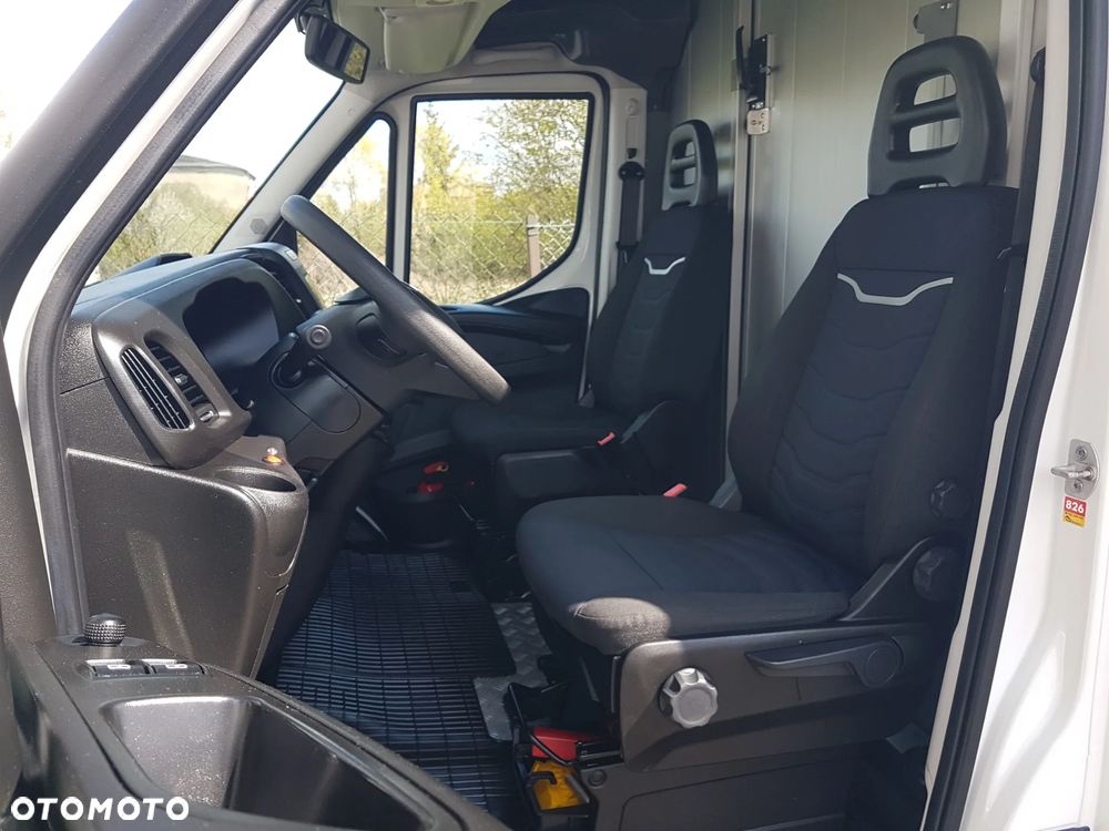 Iveco DAILY KONTENER NISKOPODŁOGOWY 4,43x2,23x2,42 SKLEP FOODTRUCK BAR KLIMA KONIOWÓZ KAMPER - 7
