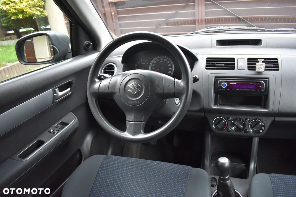 Suzuki Swift - 17