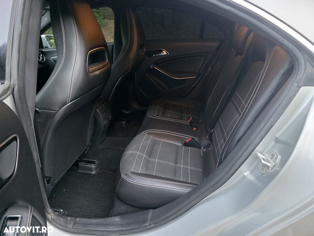 Mercedes-Benz CLA 220 d Aut. - 20