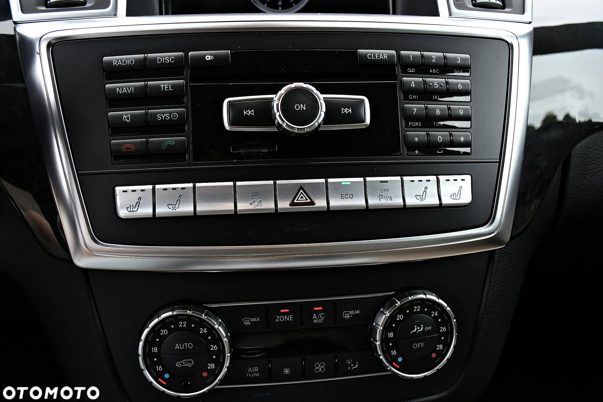Mercedes-Benz GL 350 BlueTec 4-Matic - 28