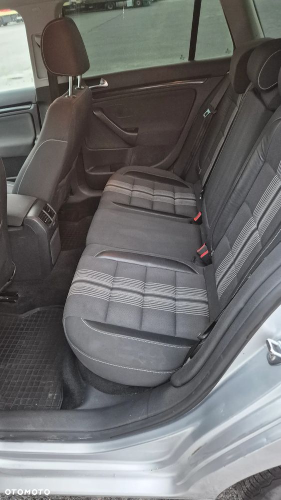 Volkswagen Golf 1.6 TDI Comfortline - 8