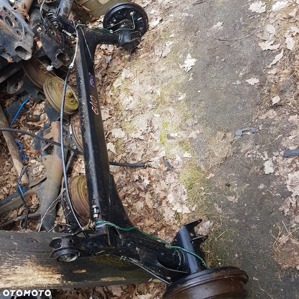 belka zawieszenie  piasta bęben łożysko szczęki hamulce vw polo 3 III 6n jak nowa - 6