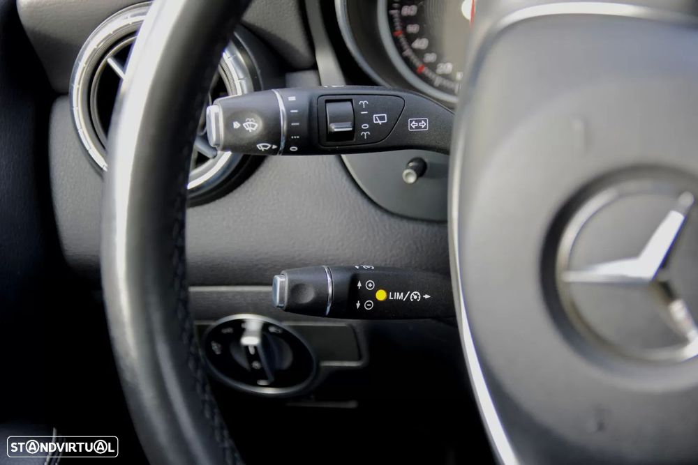 Mercedes-Benz CLA 200 d Shooting Brake AMG Line Aut. - 27