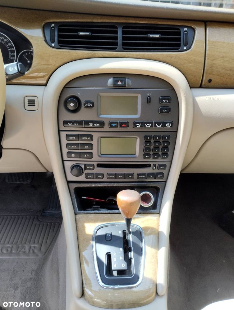 Jaguar X-Type - 14