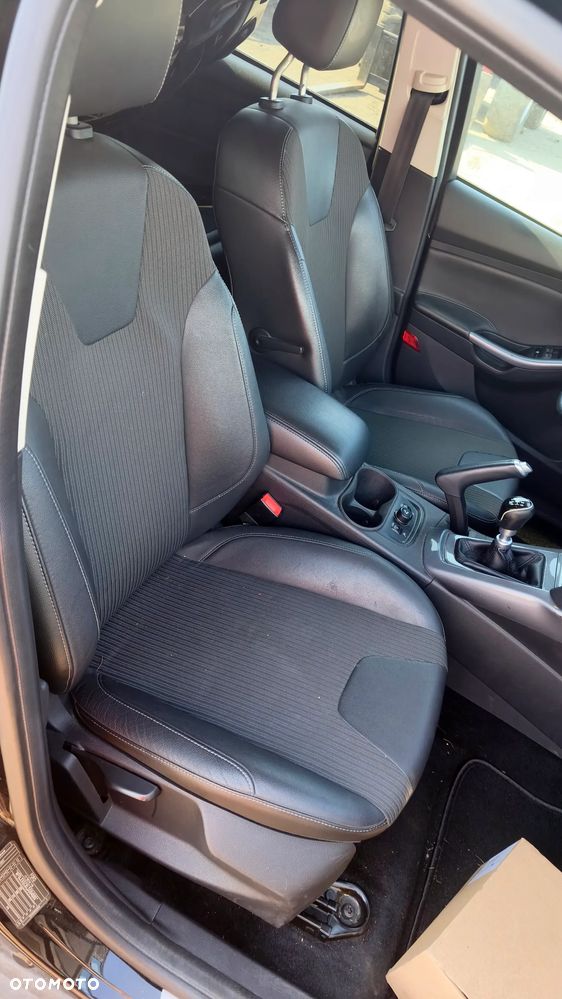 FORD FOCUS MK3 III 13r KOMBI FOTELE KANAPA PÓŁSKÓRA BOCZKI EUROPA - 1