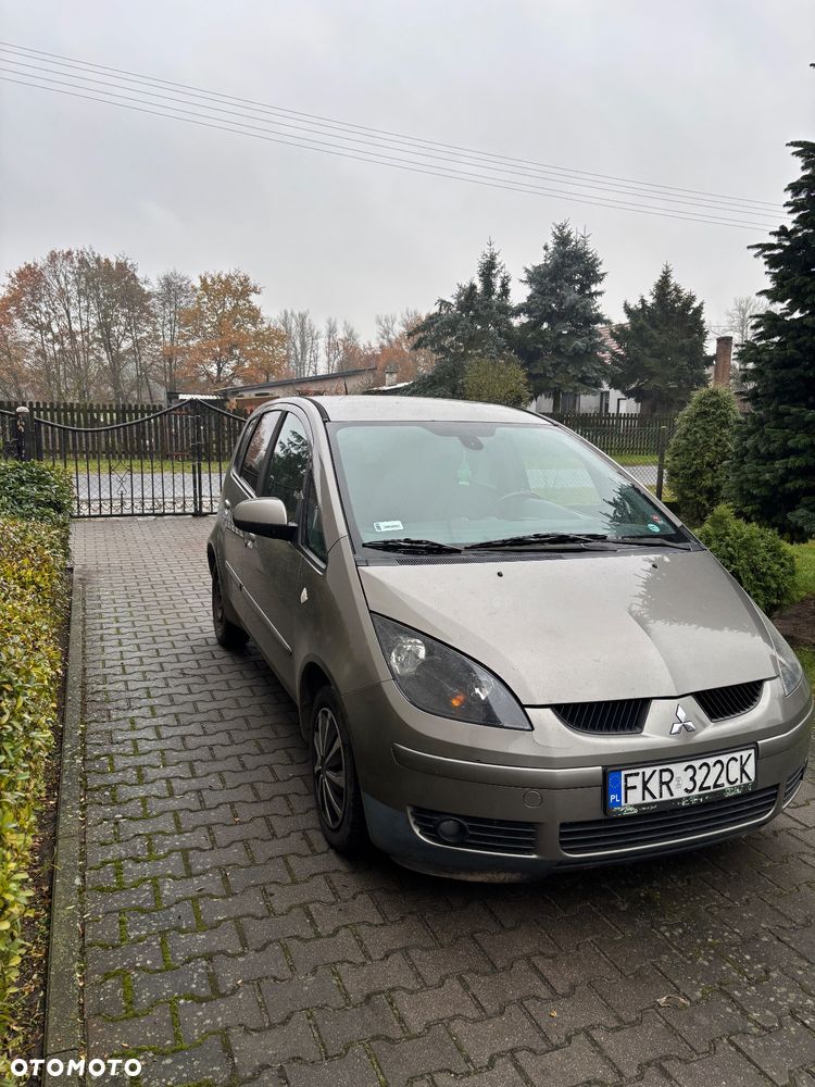 Mitsubishi Colt - 3