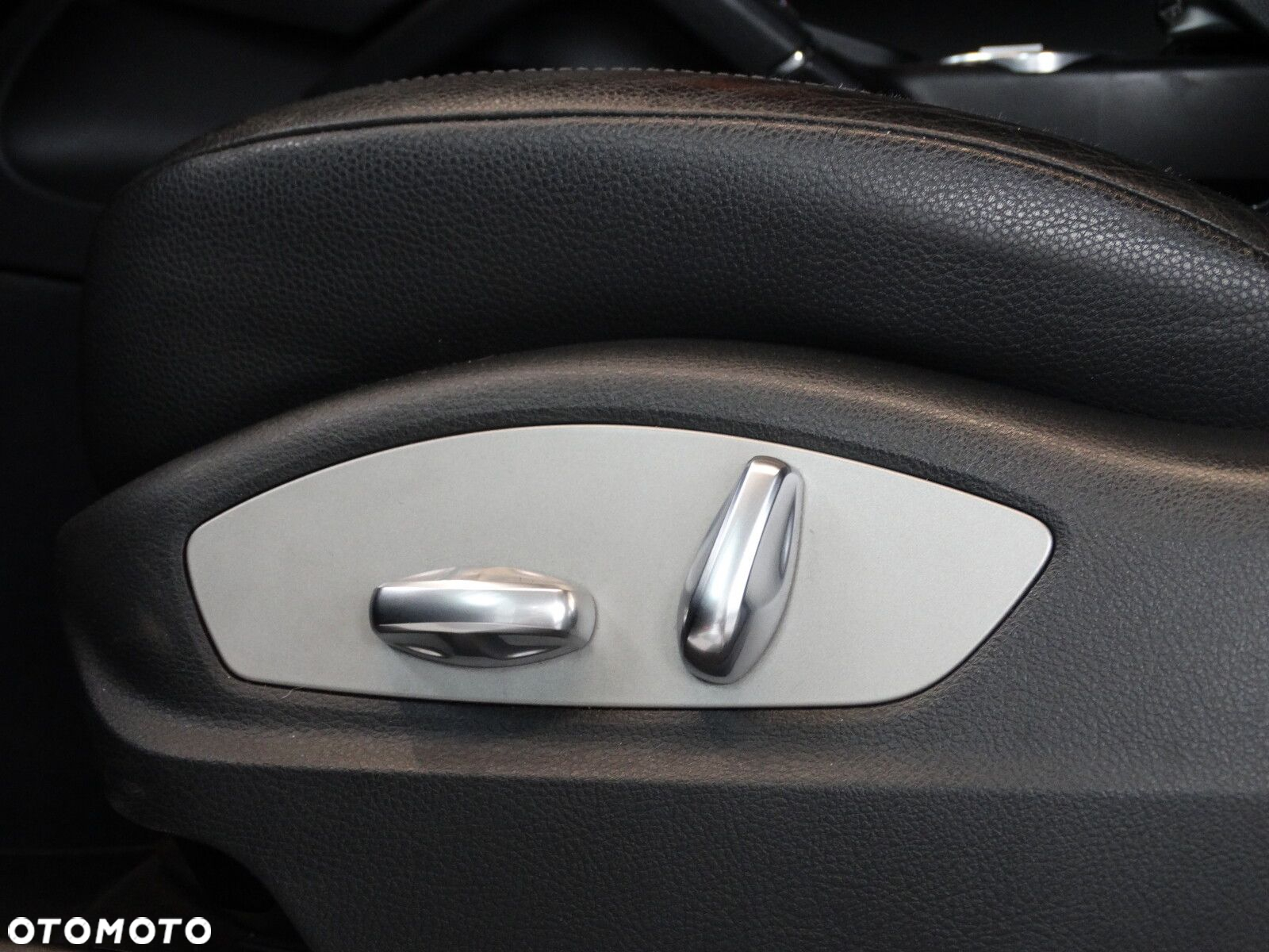 Porsche Cayenne - 16