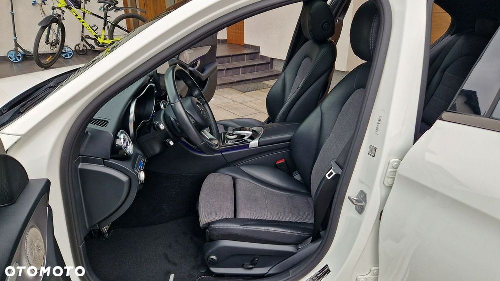 Mercedes-Benz Klasa C 180 9G-TRONIC Avantgarde - 16