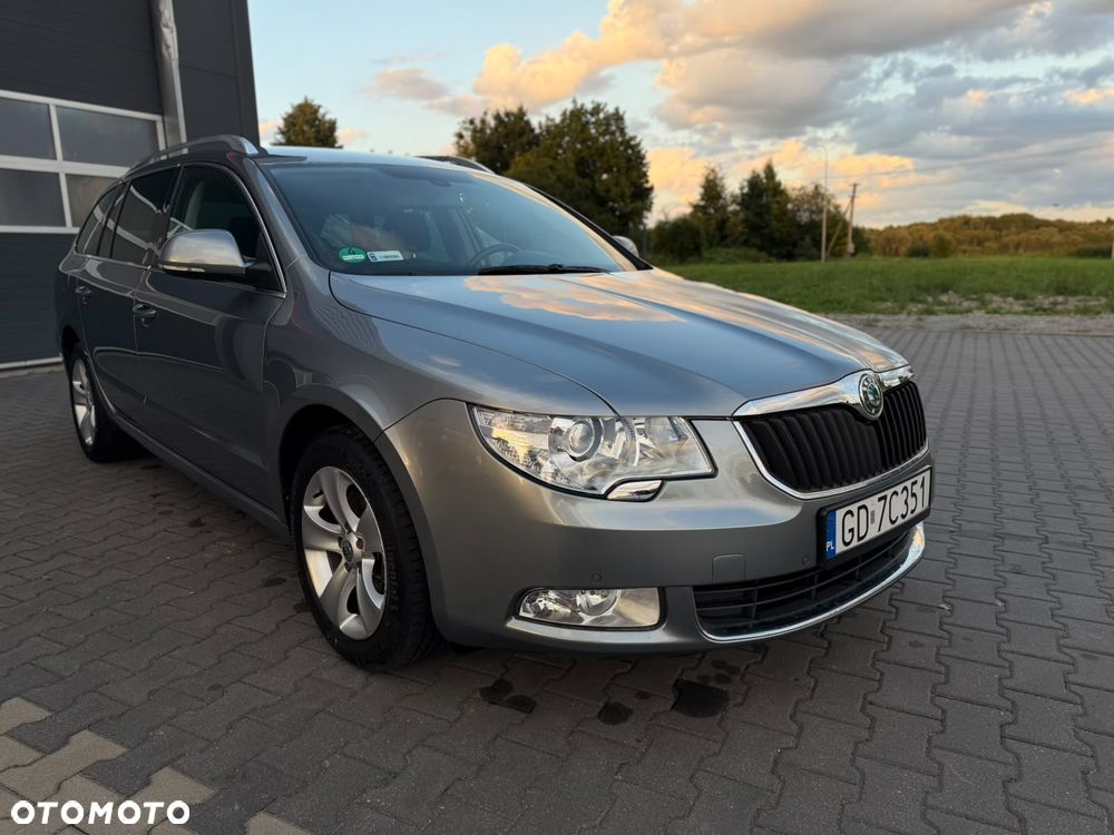 Skoda Superb 2.0 TDI Platinum DSG - 8