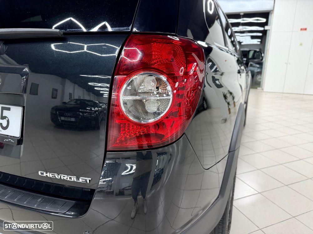 Chevrolet Captiva 2.2 VCDi Seven Xtreme 164g 7L - 6