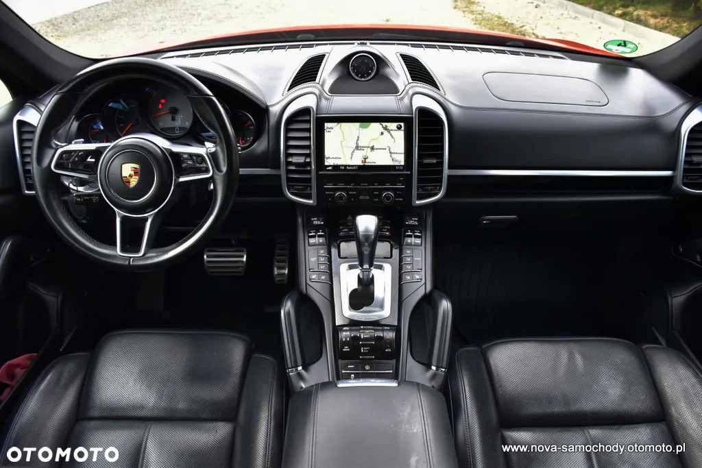 Porsche Cayenne S Diesel Platinum Edition - 24