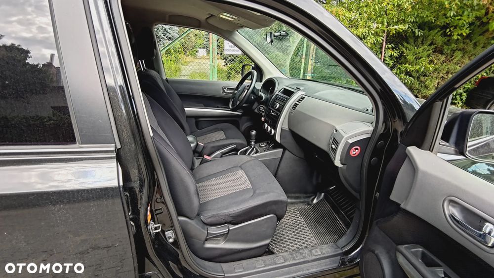 Nissan X-Trail - 25