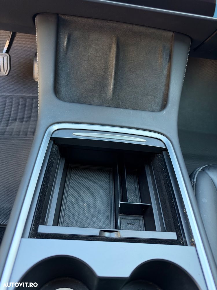 Tesla Model 3 Long Range AWD Premium - 9