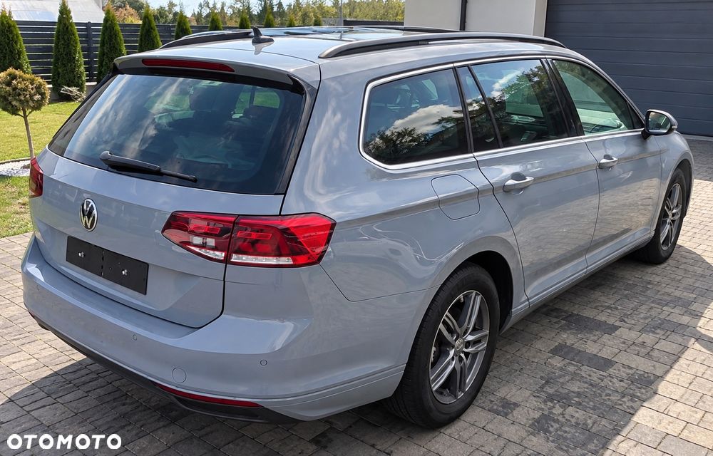 Volkswagen Passat 2.0 TDI SCR DSG Business - 2
