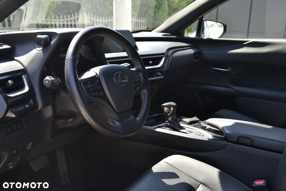 Lexus UX 250h Prestige 2WD - 24
