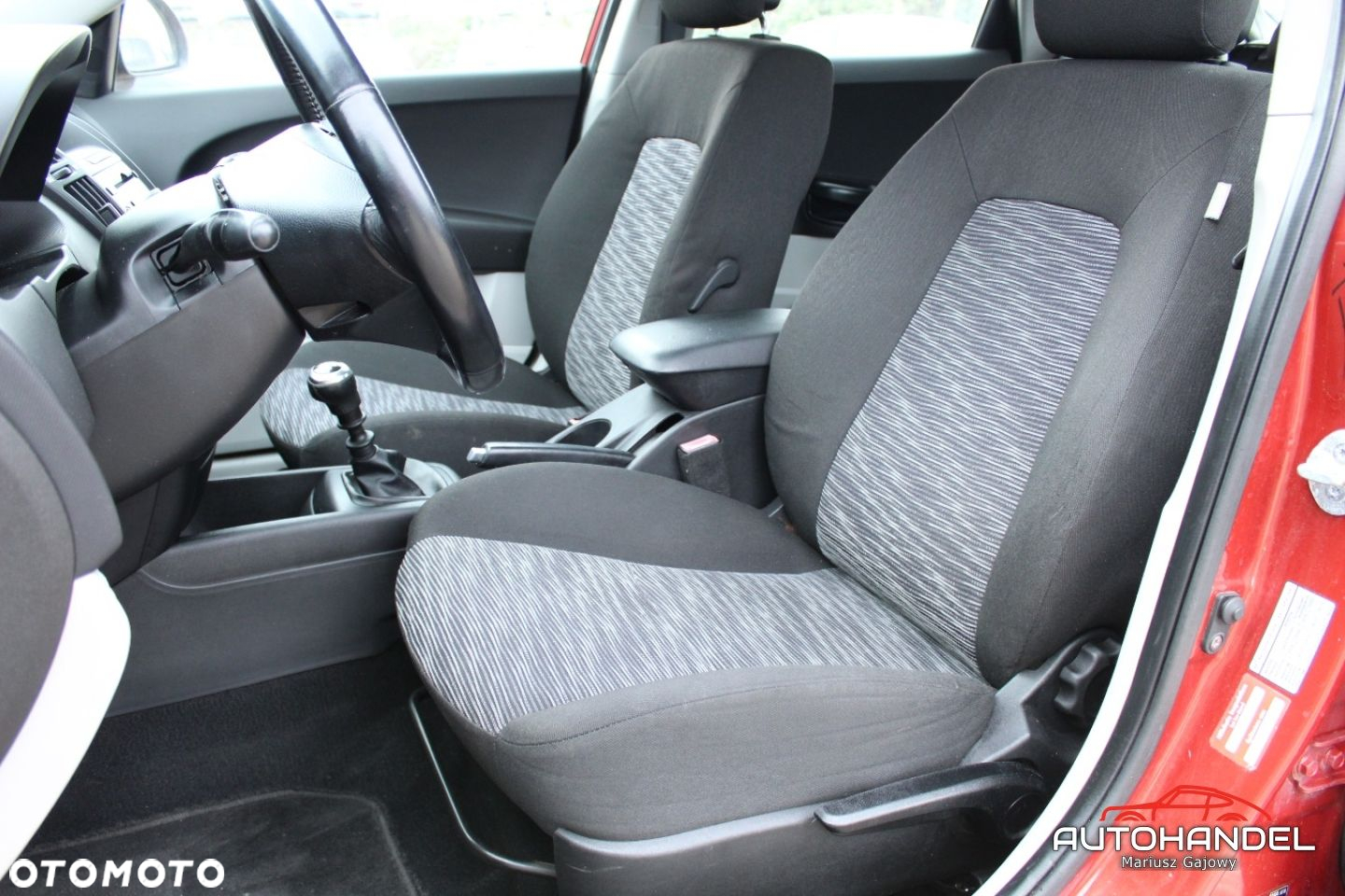 Kia Ceed - 7
