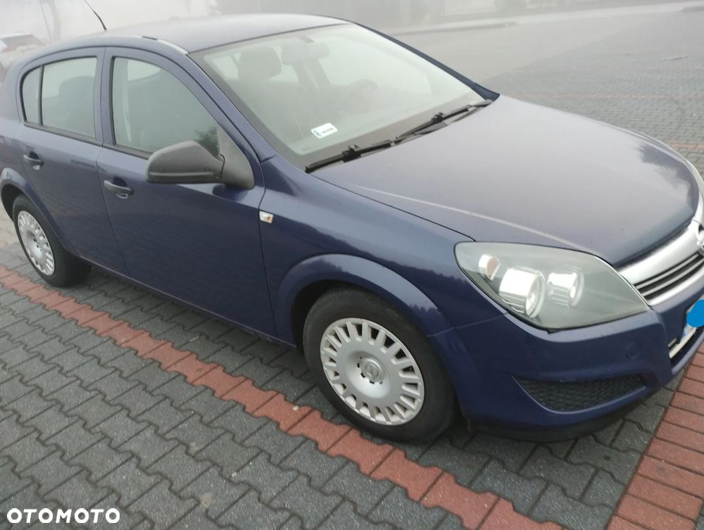 Opel Astra 1.6 - 18