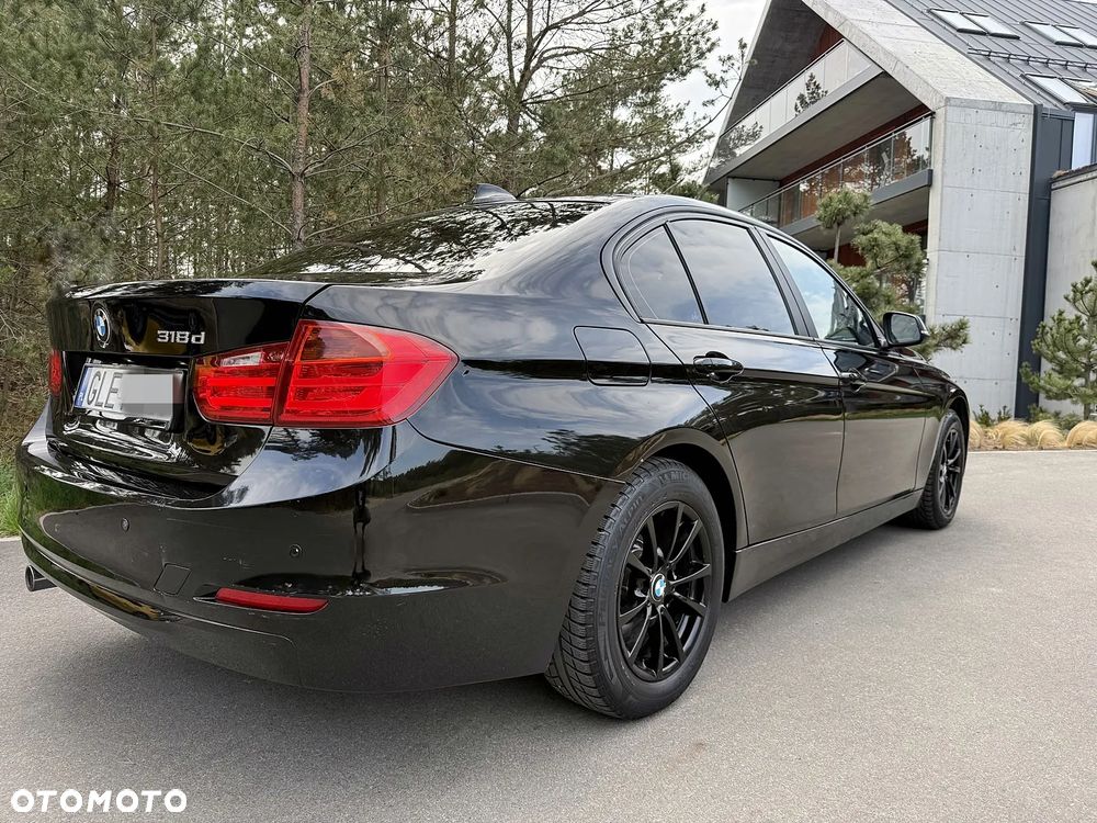 BMW Seria 3 318d - 3