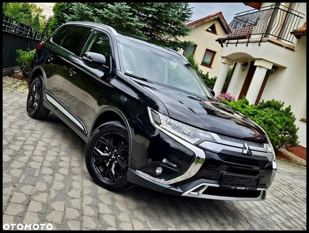 Mitsubishi Outlander - 2