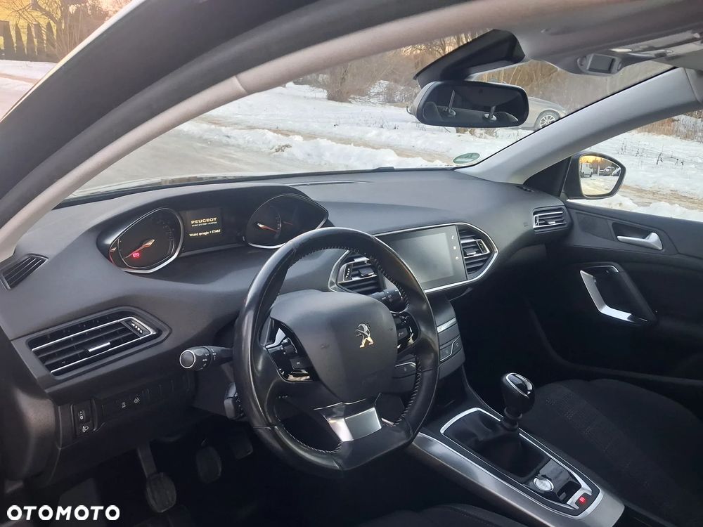 Peugeot 308 - 4