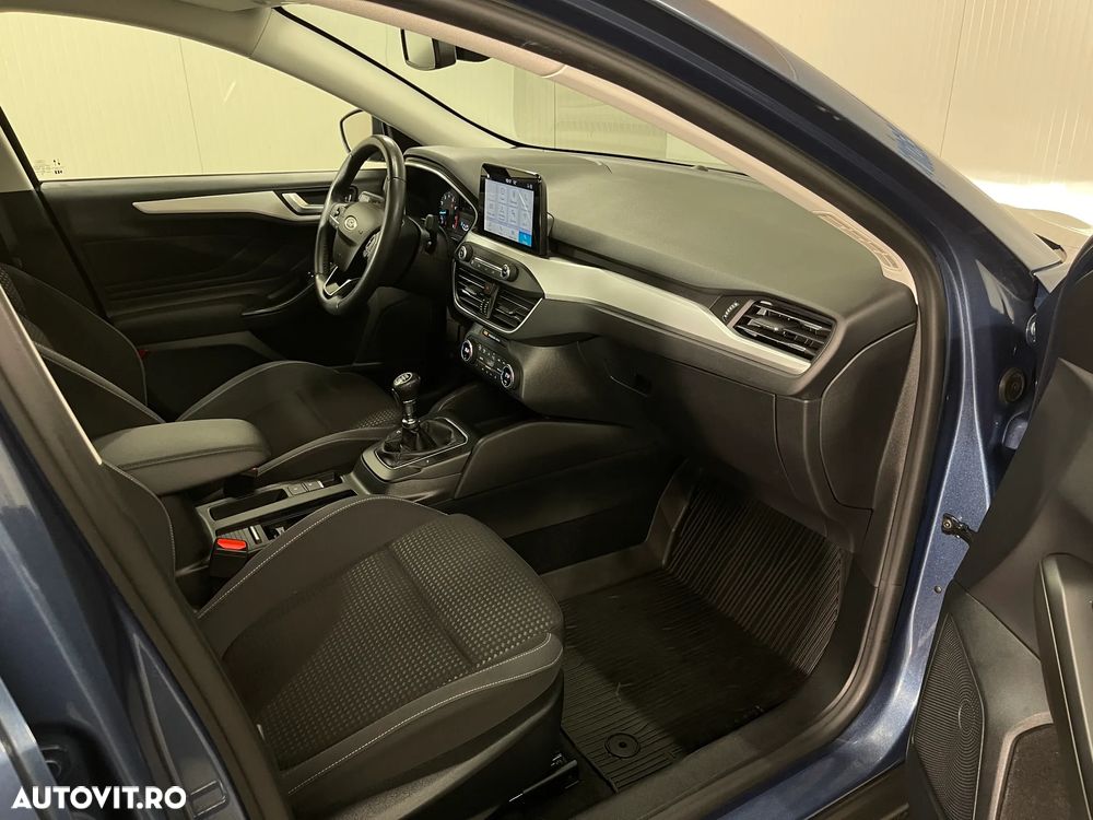 Ford Focus 1.0 EcoBoost Trend Edition - 9