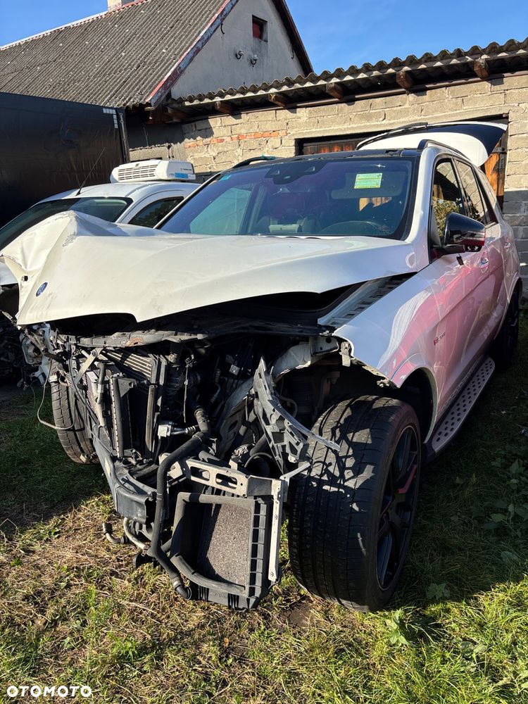 Mercedes-Benz GLE - 2