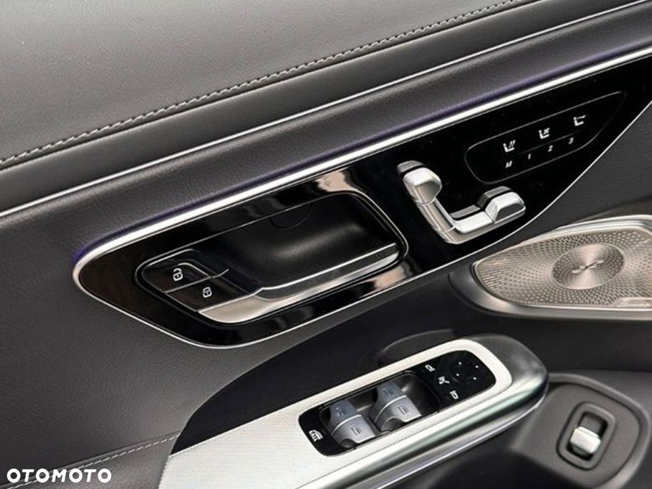 Mercedes-Benz CLE 200 mHEV 4-Matic AMG Line - 11