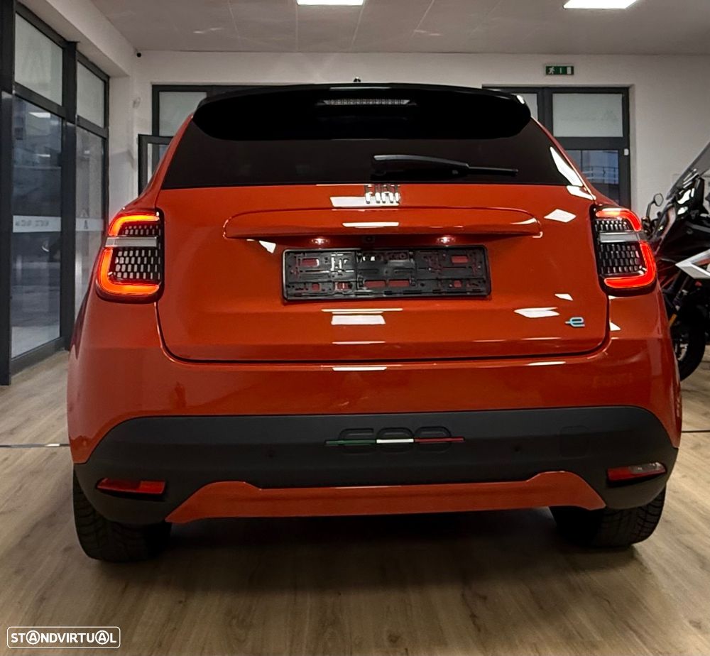 Fiat 600e La Prima - 3