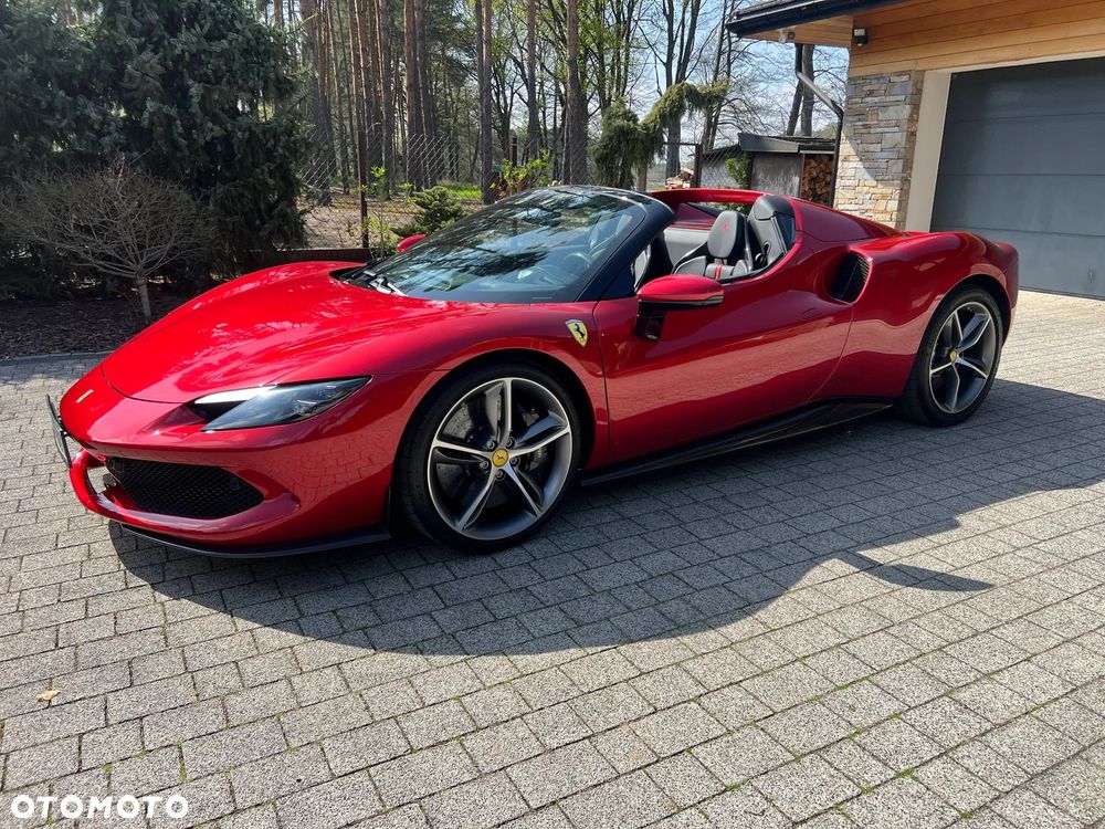 Ferrari 296 GTS - 5