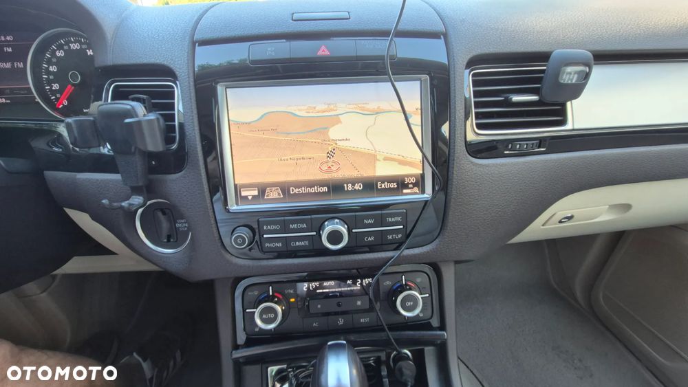 Volkswagen Touareg 3.0 V6 TDI 4XMot BMT - 11