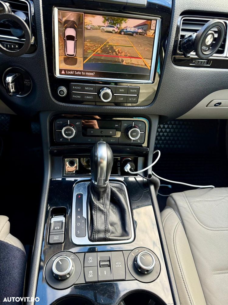 VOLKSWAGEN Touareg 2010 — imagine 4