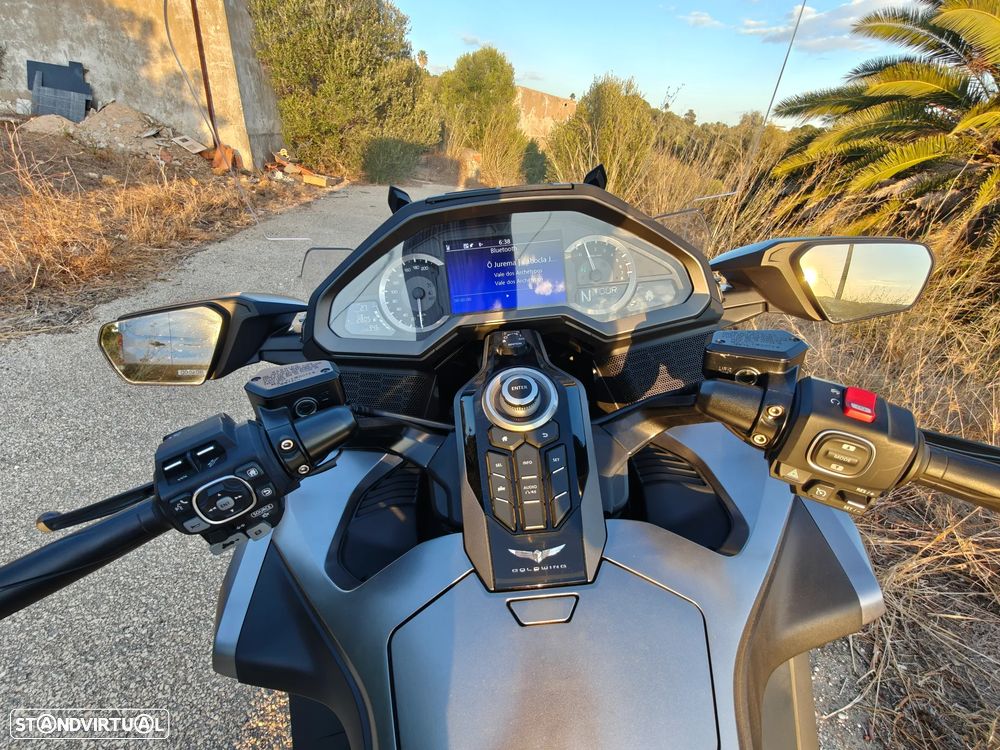 Honda Goldwing Bagger - 7