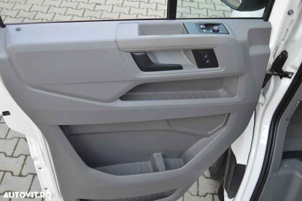 Volkswagen Crafter L4 2.0TDI Cabina Dubla 7 Locuri - 15