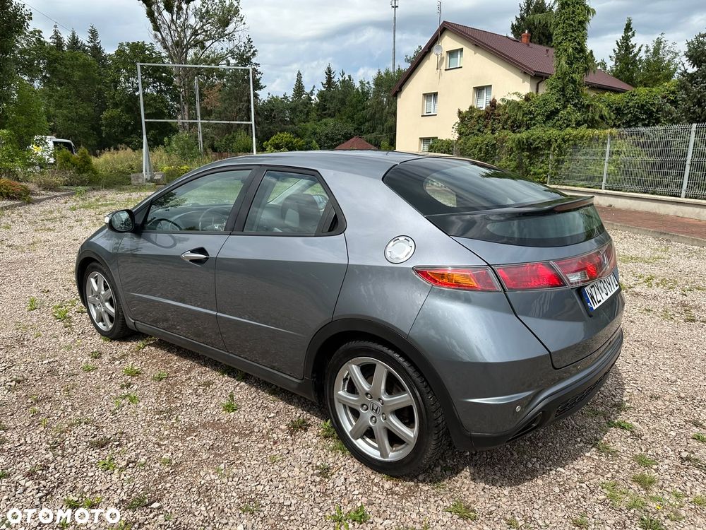 Honda Civic 1.8i-VTEC Automatik Executive - 5
