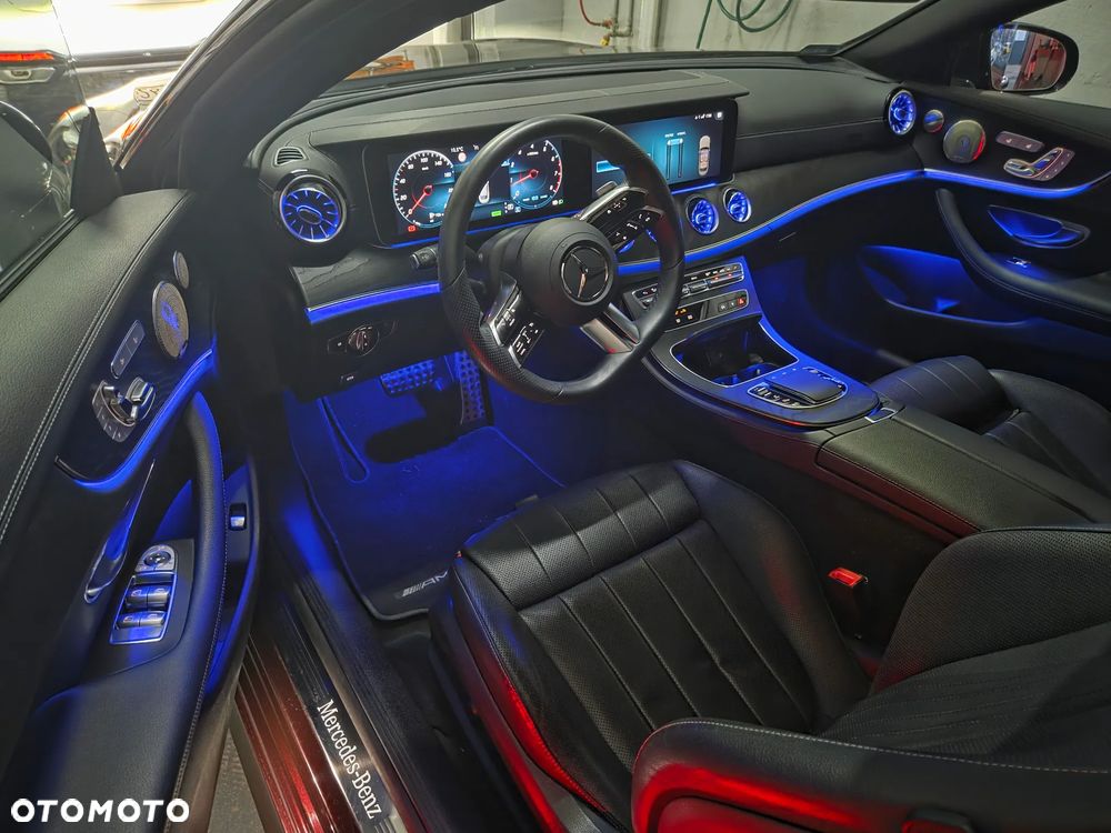 Mercedes-Benz Klasa E 200 4-Matic 9G-TRONIC - 35