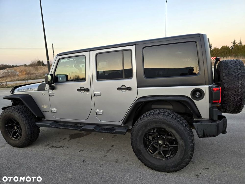 Jeep Wrangler 3.6 Unlim Sahara - 12