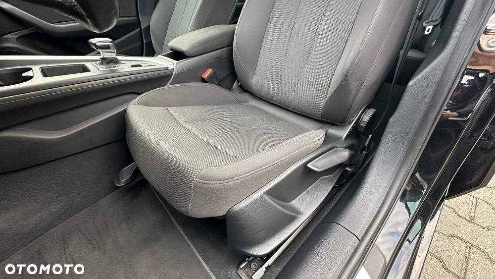 Audi A4 Limousine - 12