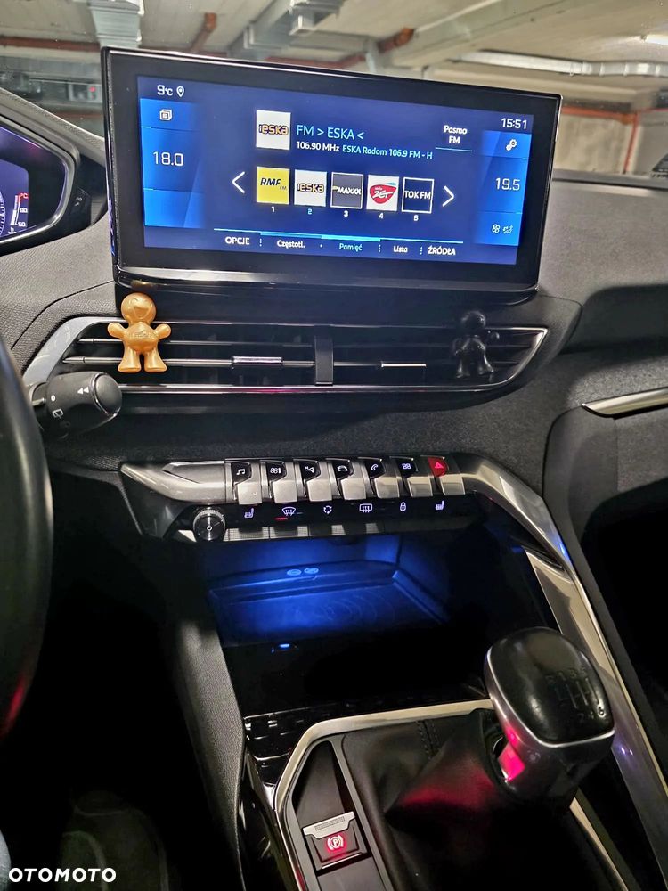 Peugeot 3008 1.2 PureTech Allure S&S - 32