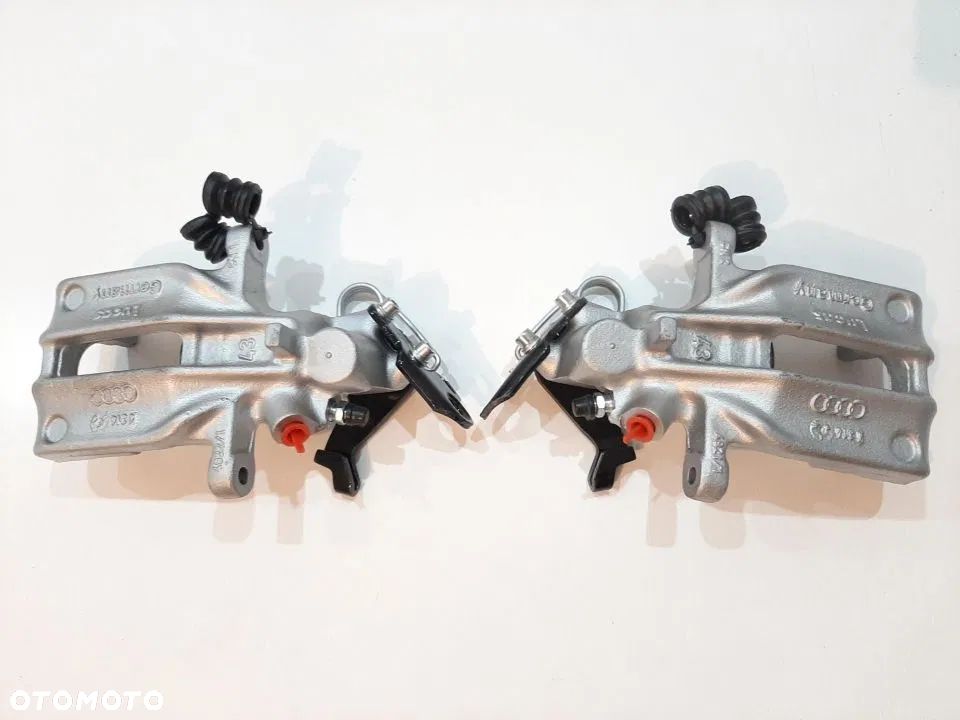 Zacisk tył Lewy Prawy Audi A8 D2 - 3