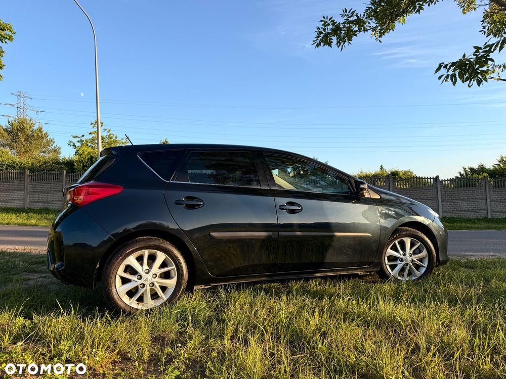 Toyota Auris 1.8 HSD Prestige NAVI - 6
