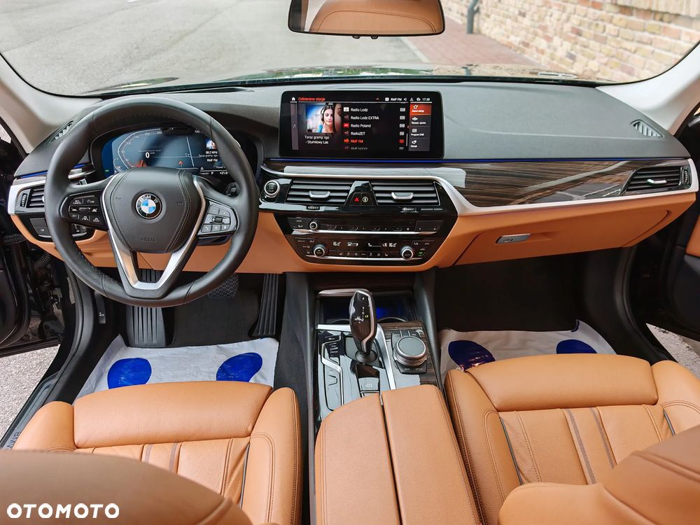 BMW Seria 5 520d Luxury Line - 14