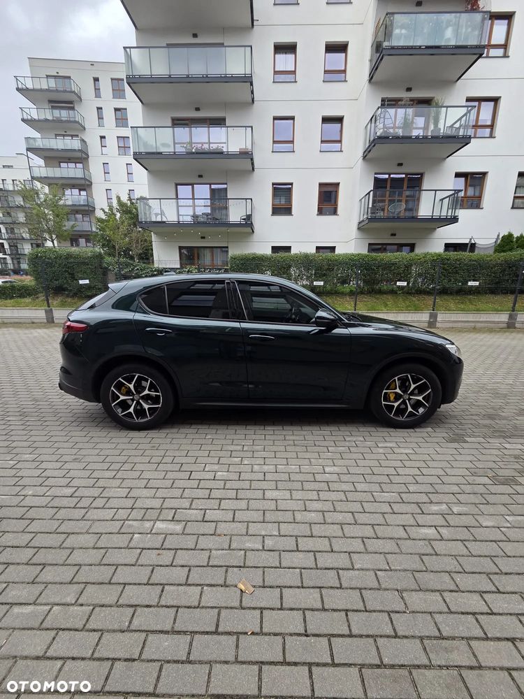 Alfa Romeo Stelvio - 5