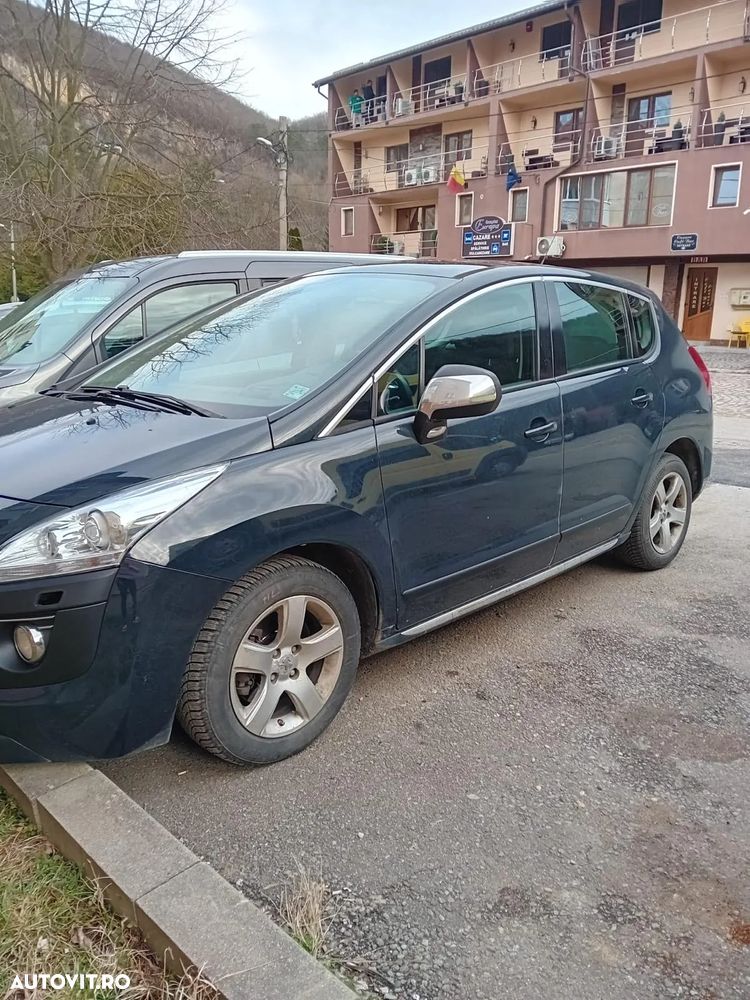 Peugeot 3008 2.0 HDI FAP Premium - 4