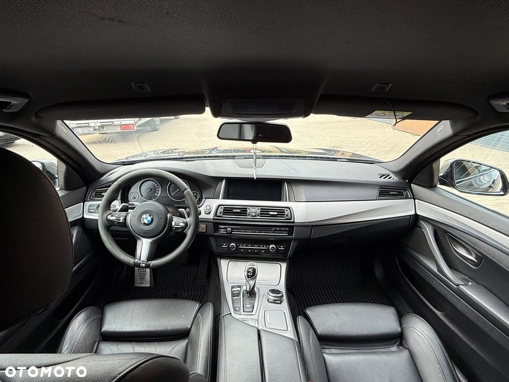 BMW Seria 5 M550d xDrive - 9