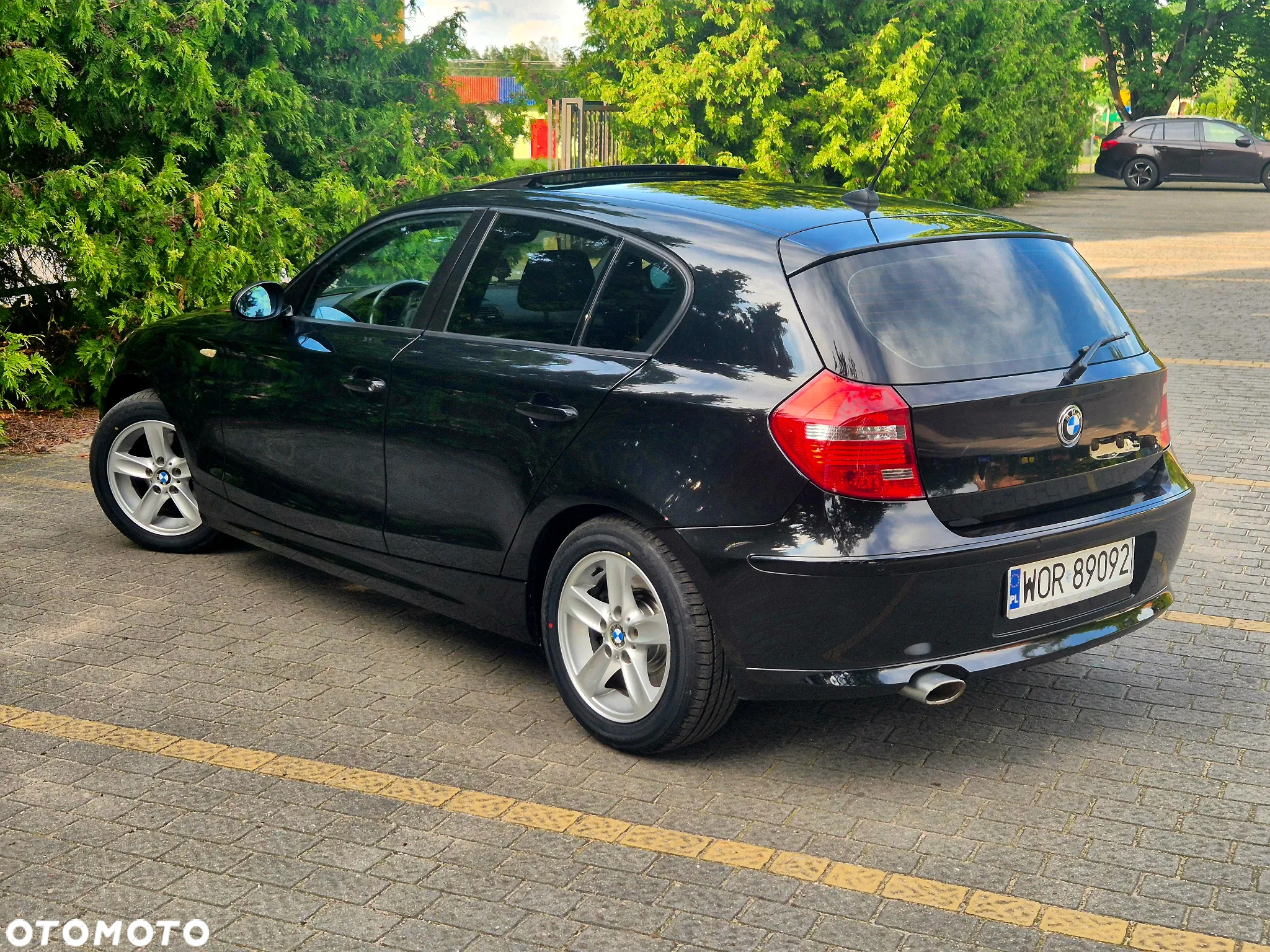 BMW Seria 1 120d DPF Edition Sport - 13