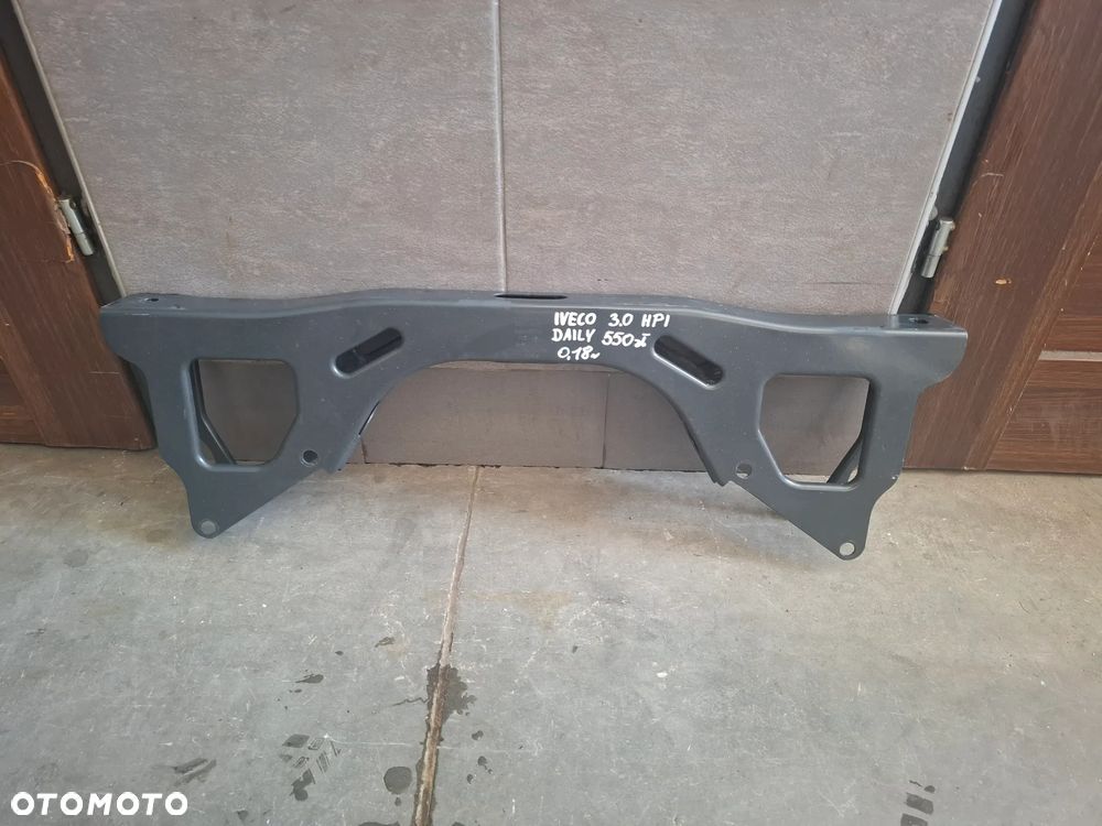 Poprzeczka ramy przód Iveco Daily 3,0 HPI 2018 rok nr 5801568718 - 1