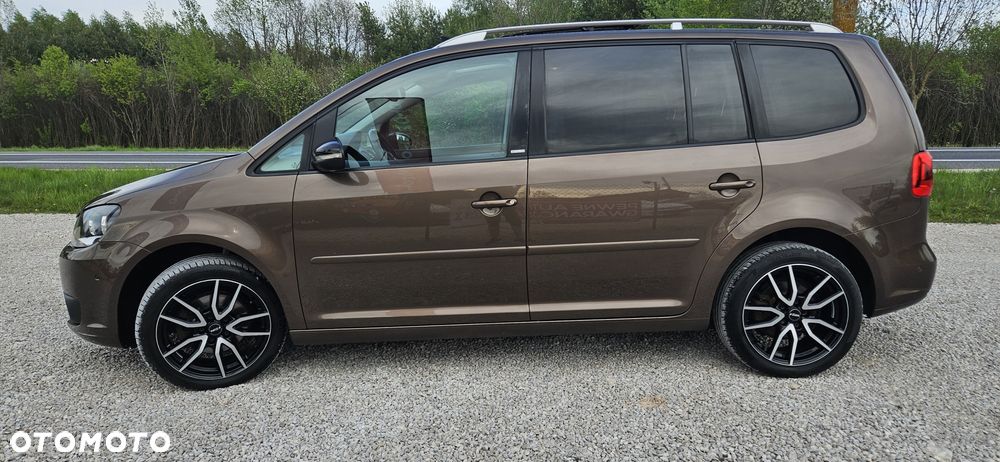 Volkswagen Touran - 5